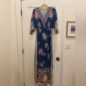 Flying Tomatoes Bold V-neck Maxi dress